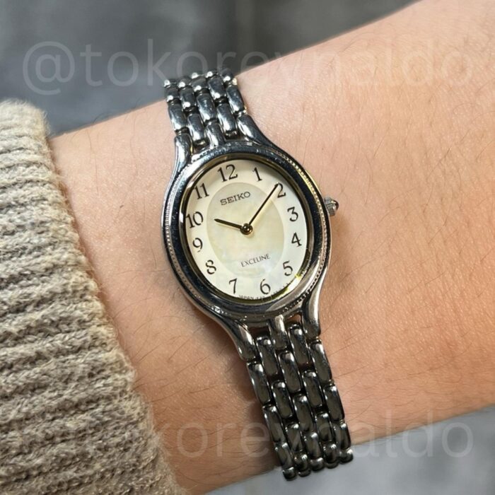 Vintage Seiko Exceline – Oval Bracelet, Two-Tone, MOP Dial, Arabic Numerals (LX1825)