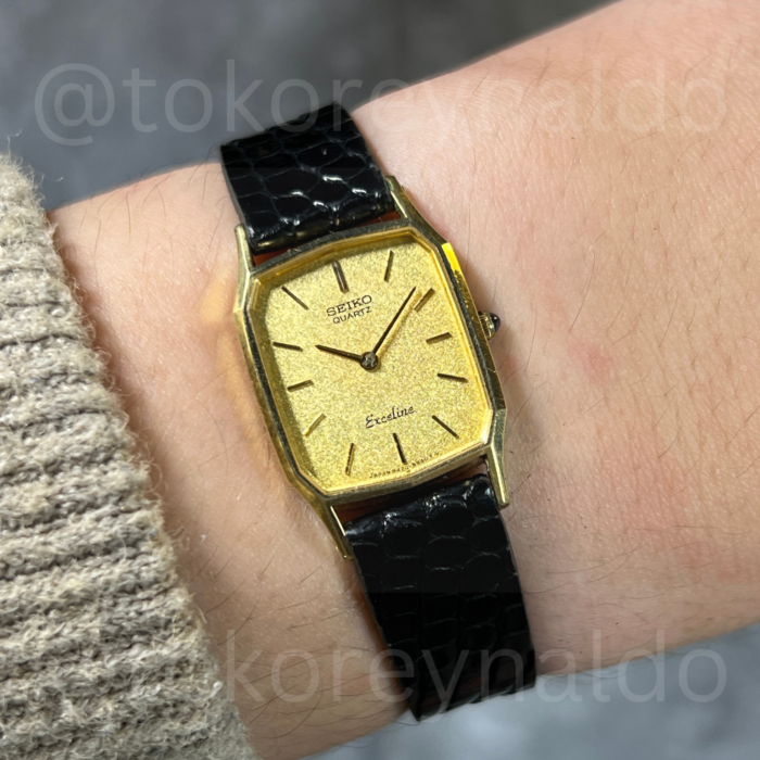 JAM TANGAN VINTAGE SEIKO EXCELINE 8420-5750 SQUARE GOLD PLATED GOLD TEXTURE DIAL (LX1958)