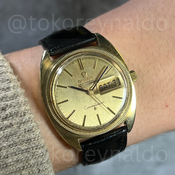 JAM TANGAN VINTAGE OMEGA CONSTELLATION CHRONOMETER CD 168.029 FLUTED BEZEL GOLD CAP GOLD DIAL DAY DATE (LX2032)