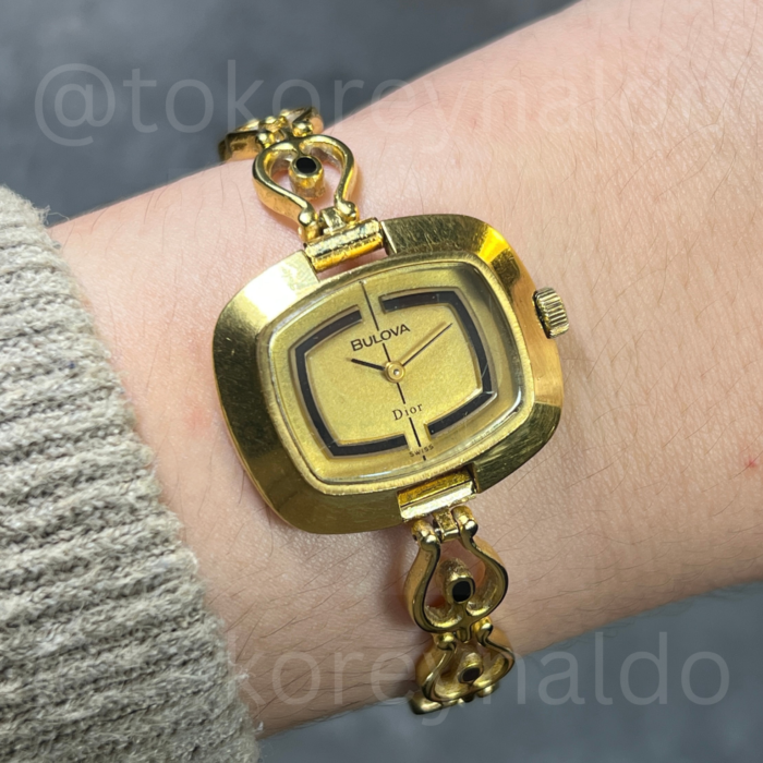 JAM TANGAN VINTAGE 1970’s BULOVA x DIOR 2-834945 N4 CUSHION / TV SHAPE G0LD PLATED (LX2119)