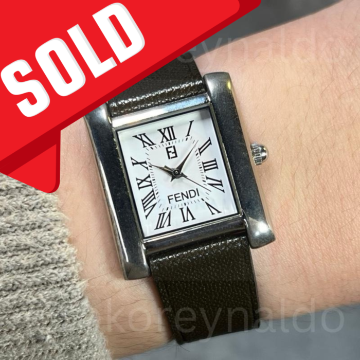 JAM TANGAN VINTAGE FENDI 1D/2577 SQUARE SS TONE WHITE DIAL ROMAN INDEX (LX2189)
