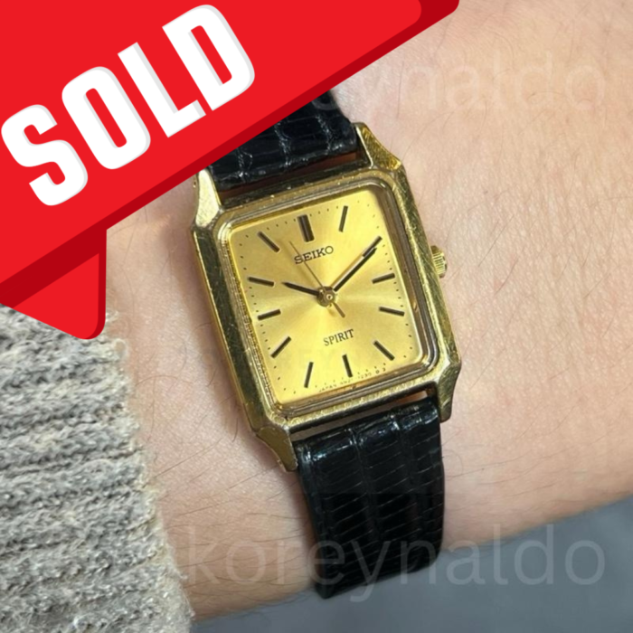 JAM TANGAN VINTAGE SEIKO SPIRIT 7N01-5180 SQUARE G0LD TONE BLACK DIAL (LX2316)