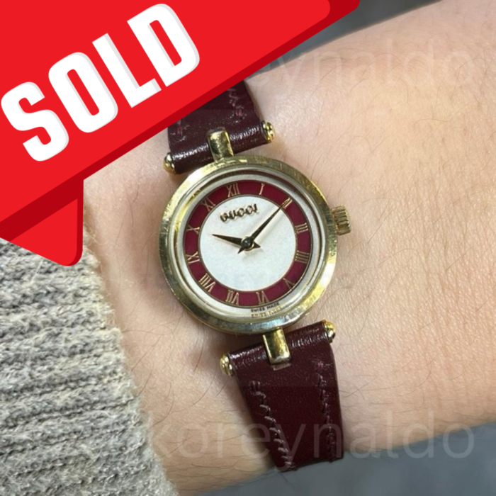 JAM TANGAN VINTAGE GUCCI 2000L SMALL ROUND GP RED DIAL ROMAN INDEX (LX2239)