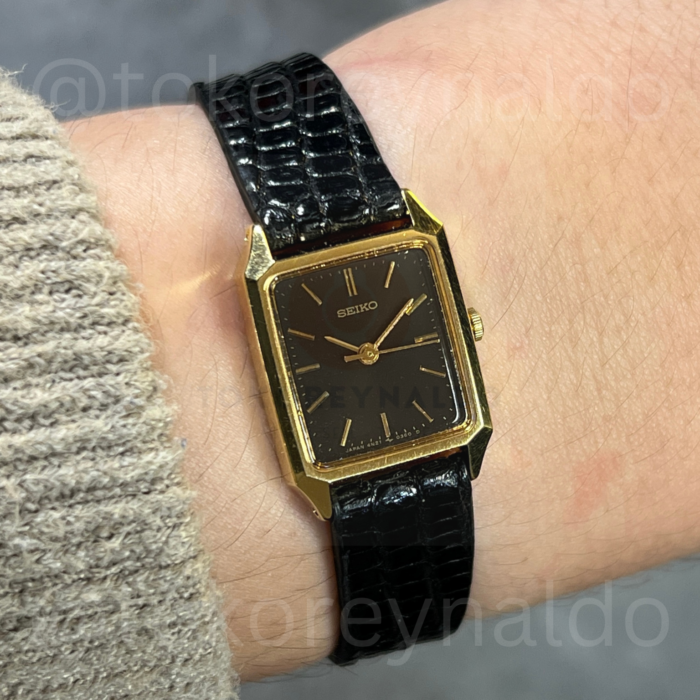JAM TANGAN VINTAGE SEIKO 4N21-5090 SMALL TANK GOLD TONE BLACK DIAL (LX2406)