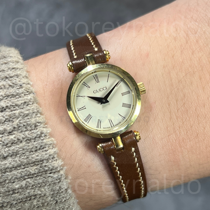 JAM TANGAN VINTAGE GUCCI 2000L SMALL ROUND G0LD PLATED BEIGE DIAL ROMAN INDEX LX2420