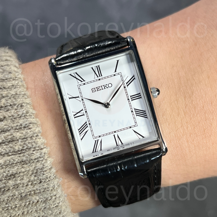 JAM TANGAN SEIKO ESSENTIALS SWR049 LARGE TANK SS WHITE DIAL ROMAN INDEX (LX2470)