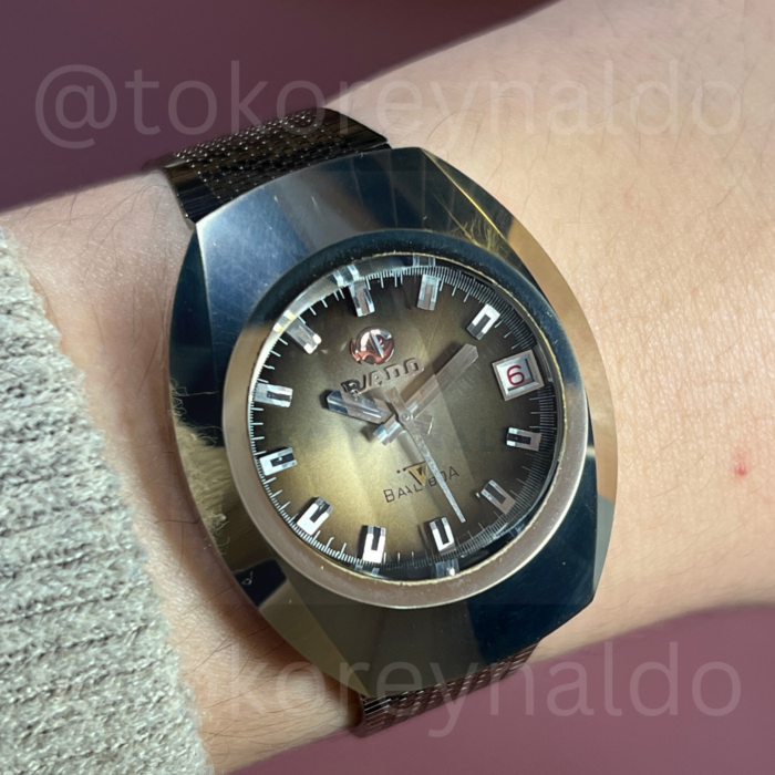 JAM TANGAN VINTAGE RADO BALBOA V TUNGSTEN BROWN OMBRE DIAL FACETED CRYSTAL WITH GOLD MEDALLION "RARE" (LX2579)